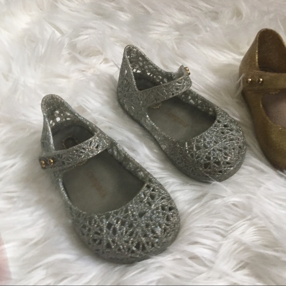 Used bundle of 3 mini Melissa size 6 and 7 - Picture 3 of 4